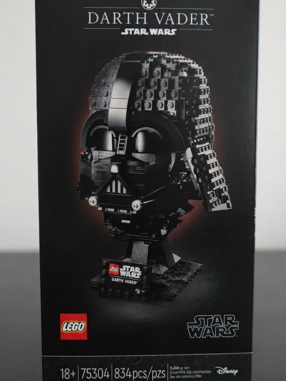 Lego NWT Darth Vader Helmet Display Model - Black